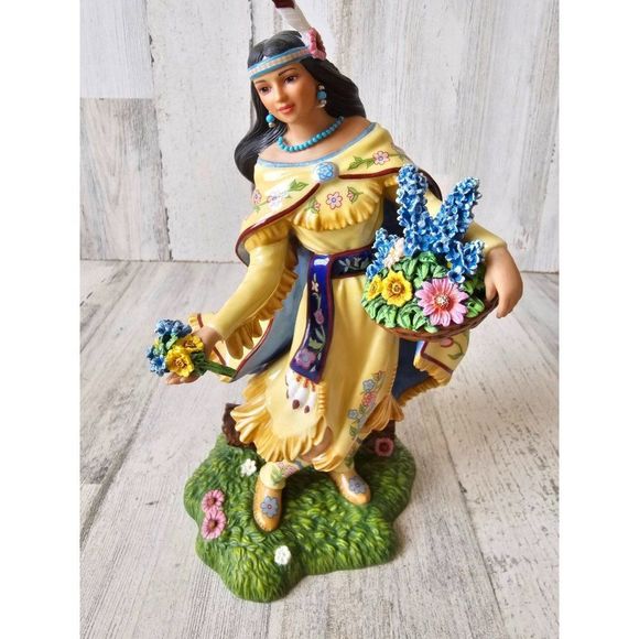 Danbury mint spring blossom Pocahontas RARE Indian statue figurine vintage flowe